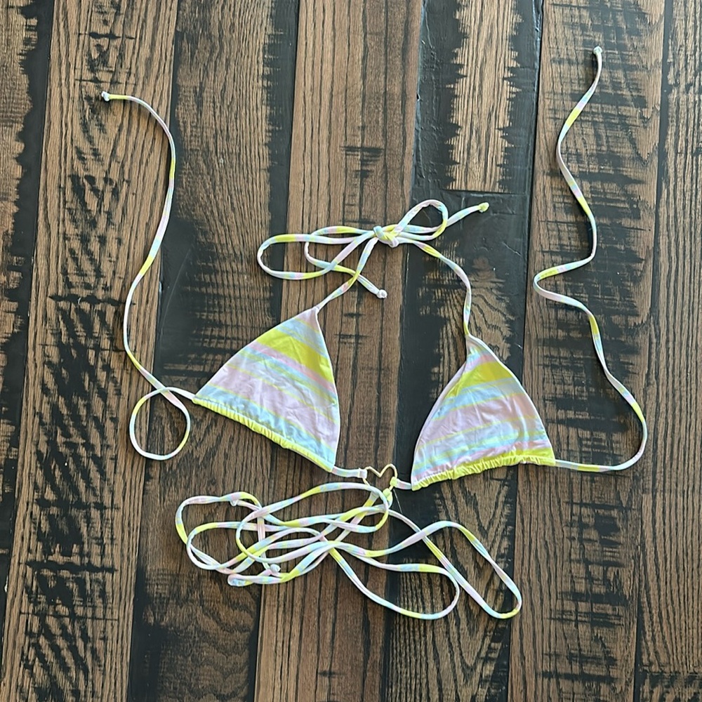 Frankie’s Bikinis Bikini Top